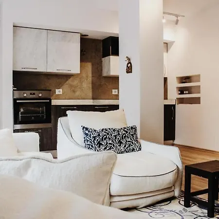 Newly Renovated, 1-bedroom House * Durres