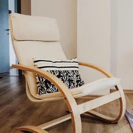Apartment Newly Renovated, 1-bedroom House *